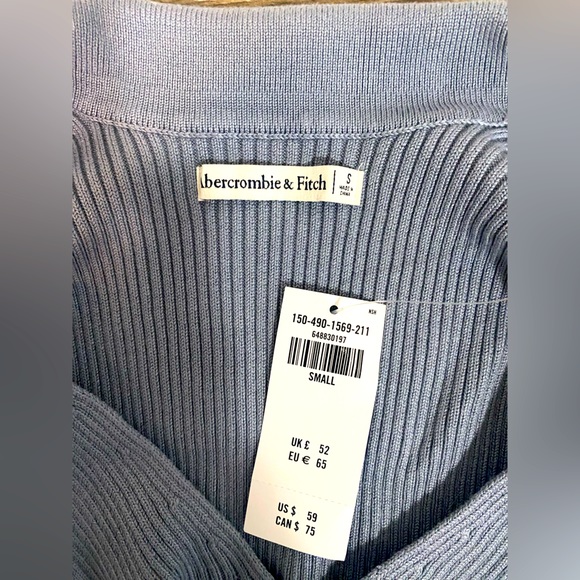 Crop Top Long Sleeve Shirt - Picture 3 of 3